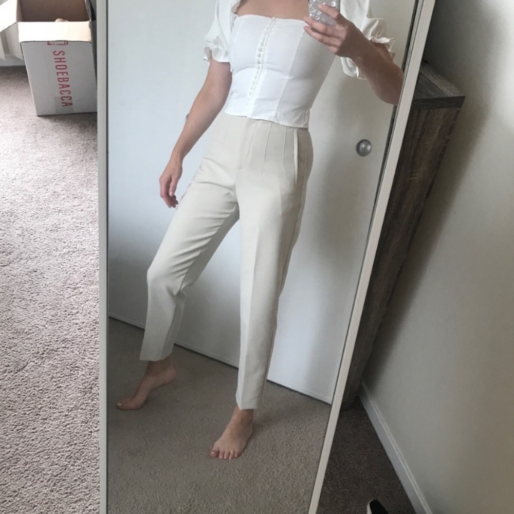 M.N.I Los Angeles top